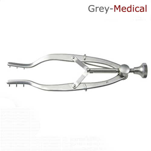 Lacrimal sac ophthalmic retractor